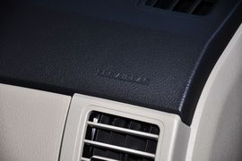 2013款丰田卡罗拉1.6L