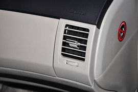 2013款丰田卡罗拉1.6L