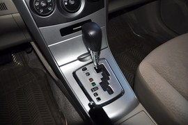 2013款丰田卡罗拉1.6L