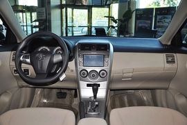 2013款丰田卡罗拉1.6L