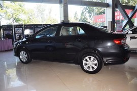 2013款丰田卡罗拉1.6L