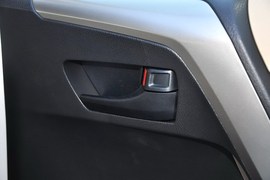 2013款丰田RAV4