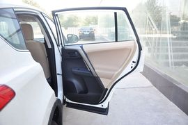 2013款丰田RAV4