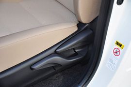 2013款丰田RAV4