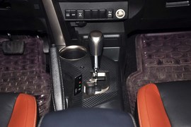 2013款丰田RAV4