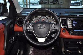 2013款丰田RAV4