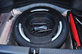 2013款丰田锐志3.0V尊锐导航版