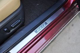 2013款丰田锐志3.0V尊锐导航版