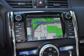 2013款丰田锐志3.0V尊锐导航版