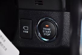 2013款丰田锐志3.0V尊锐导航版