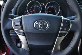 2013款丰田锐志3.0V尊锐导航版