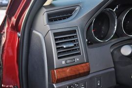 2013款丰田锐志3.0V尊锐导航版