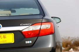 安静舒适/越堵越省油！体验凯美瑞·尊瑞