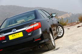 安静舒适/越堵越省油！体验凯美瑞·尊瑞