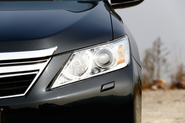 安静舒适/越堵越省油！体验凯美瑞·尊瑞