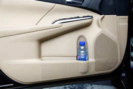 安静舒适/越堵越省油！体验凯美瑞·尊瑞