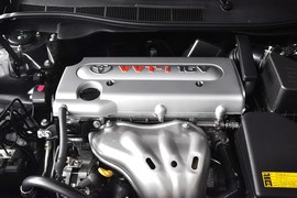 2013款丰田凯美瑞2.0G舒适版