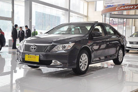 2013款丰田凯美瑞2.0G舒适版