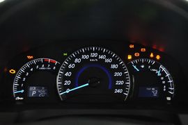 2013款丰田凯美瑞2.0G舒适版