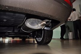 2013款北京汽车E150三厢版手动乐尚型