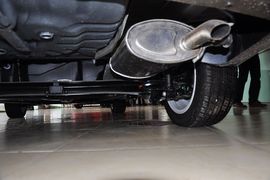 2013款北京汽车E150三厢版手动乐尚型