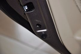 2013款北京汽车E150三厢版手动乐尚型