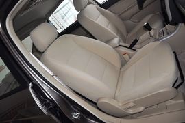 2013款北京汽车E150三厢版手动乐尚型