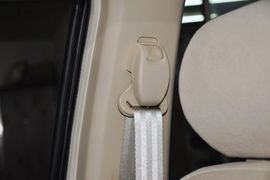 2013款北京汽车E150三厢版手动乐尚型