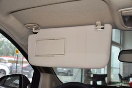 2013款北京汽车E150三厢版手动乐尚型