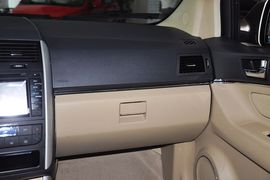 2013款北京汽车E150三厢版手动乐尚型