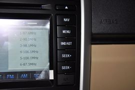 2013款北京汽车E150三厢版手动乐尚型