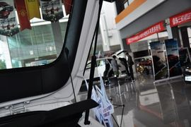 2013款雪佛兰科鲁兹掀背车1.6L自动豪华版