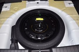 2013款雪佛兰科鲁兹掀背车1.6L自动豪华版