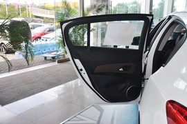 2013款雪佛兰科鲁兹掀背车1.6L自动豪华版