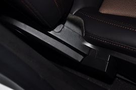 2013款雪佛兰科鲁兹掀背车1.6L自动豪华版