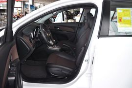 2013款雪佛兰科鲁兹掀背车1.6L自动豪华版