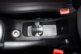 2013款雪佛兰科鲁兹掀背车1.6L自动豪华版