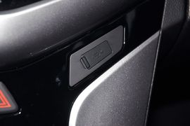 2013款雪佛兰科鲁兹掀背车1.6L自动豪华版