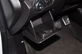 2013款雪佛兰科鲁兹掀背车1.6L自动豪华版