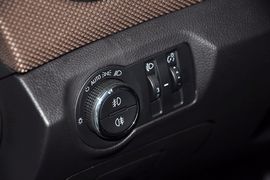 2013款雪佛兰科鲁兹掀背车1.6L自动豪华版
