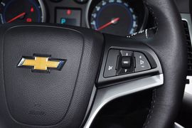 2013款雪佛兰科鲁兹掀背车1.6L自动豪华版
