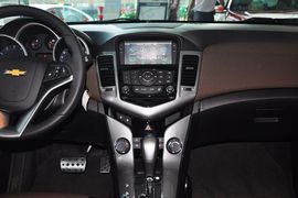2013款雪佛兰科鲁兹掀背车1.6L自动豪华版
