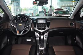 2013款雪佛兰科鲁兹掀背车1.6L自动豪华版
