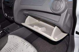 2013款雪佛兰赛欧两厢1.2L