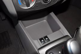 2013款雪佛兰赛欧两厢1.2L