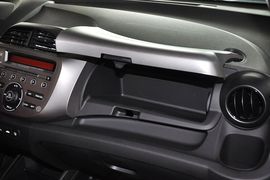 2011款本田飞度1.5L自动豪华版