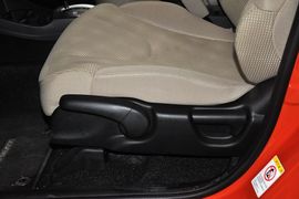 2011款本田飞度1.5L自动豪华版