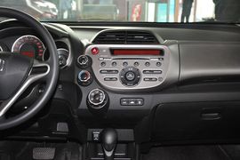 2011款本田飞度1.5L自动豪华版