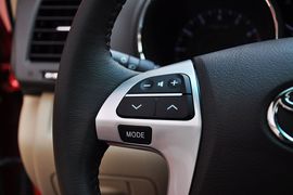 2012款丰田汉兰达2.7L