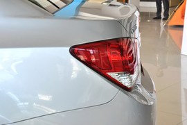 2013款雪佛兰科鲁兹1.6L